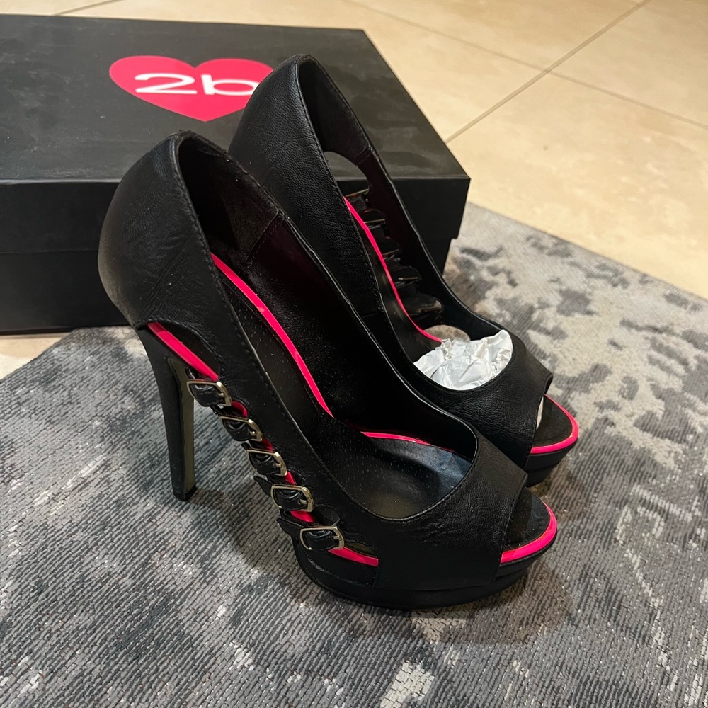 2b bebe heels
